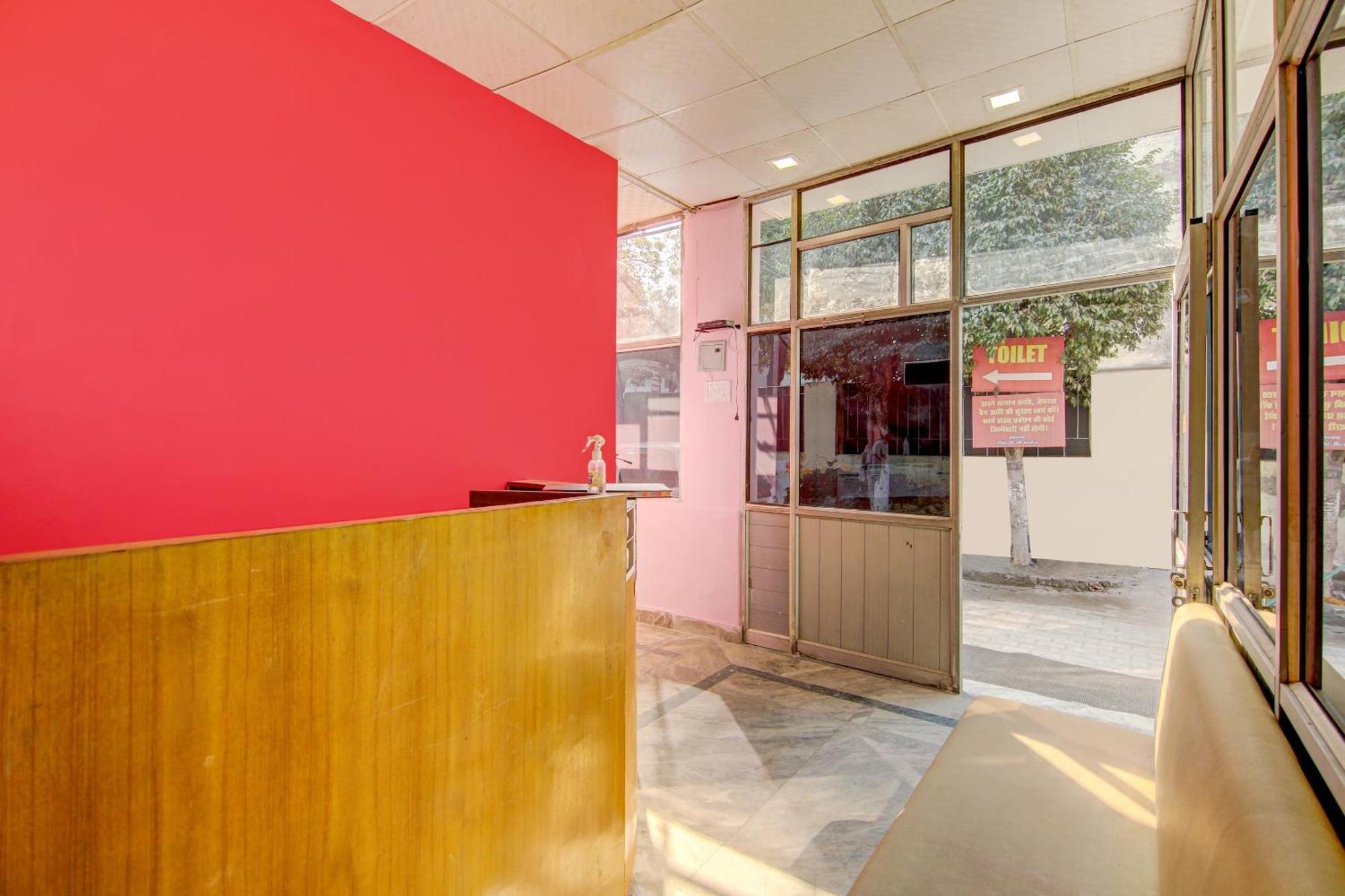 Hotel O Gg Farms Meerut Eksteriør billede